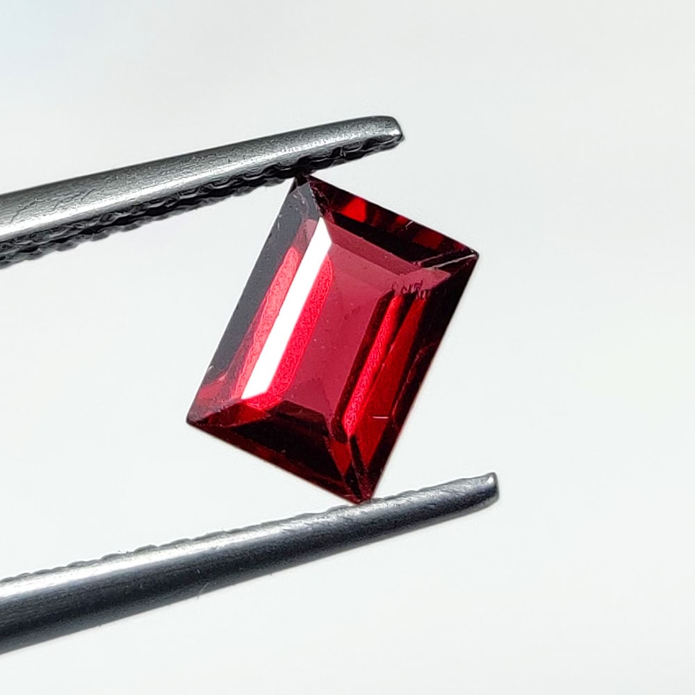 1.46 Ct Natural Rhodolite Garnet Octagon Cut (1 of 2)