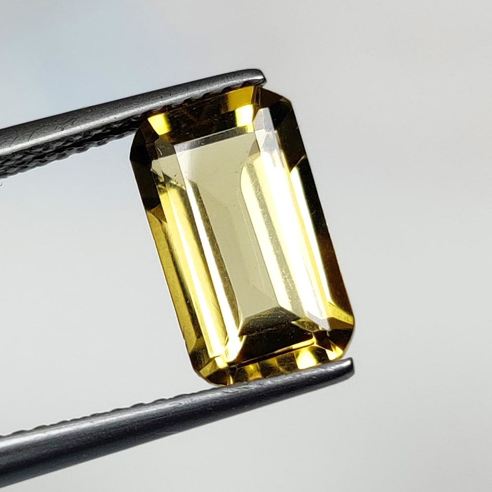 2.96 Ct Natural Yellow Citrine Octagon Cut (1 of 2)