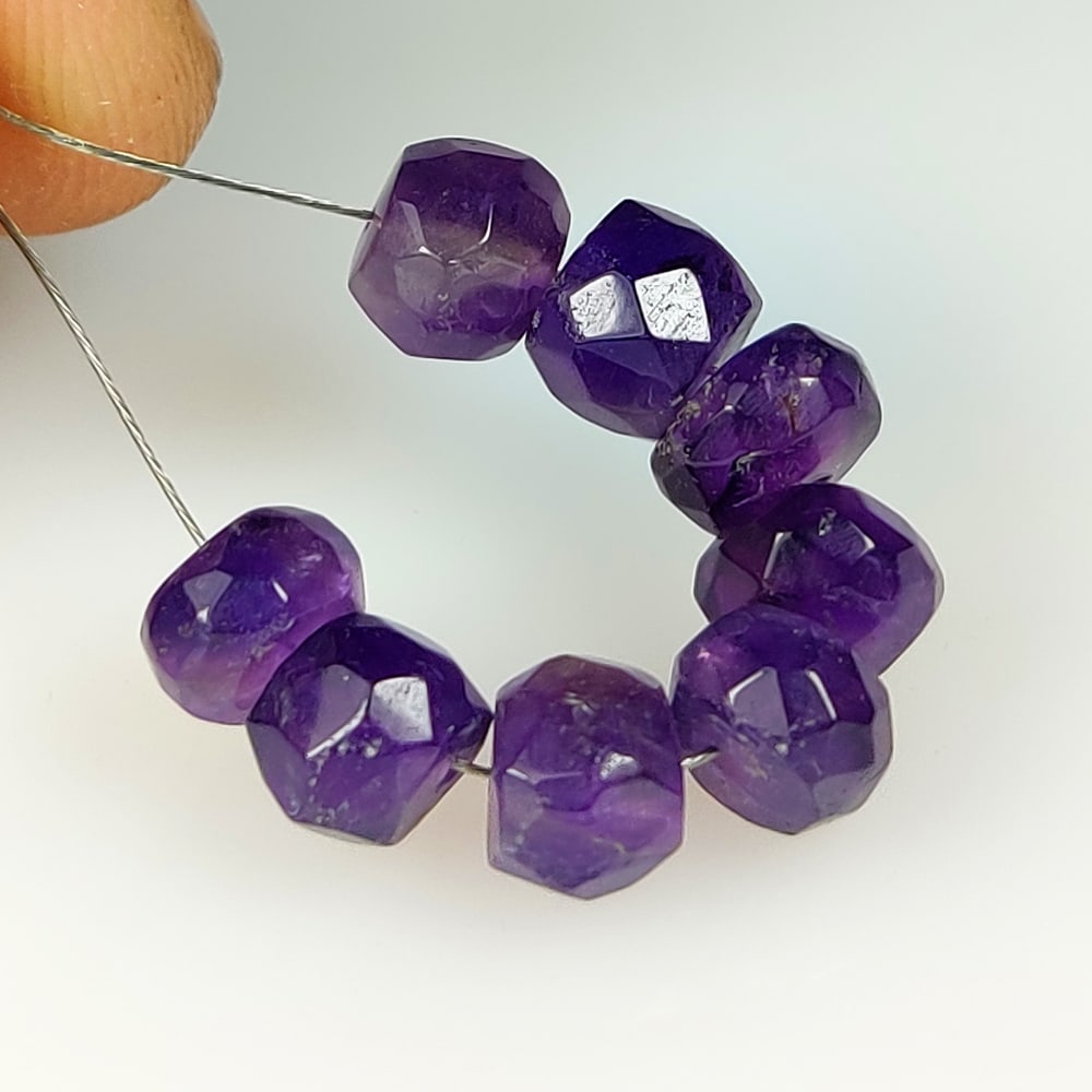 13.89 Ct Natural Purple Amethyst Round Drilled Beads (1 of 2)