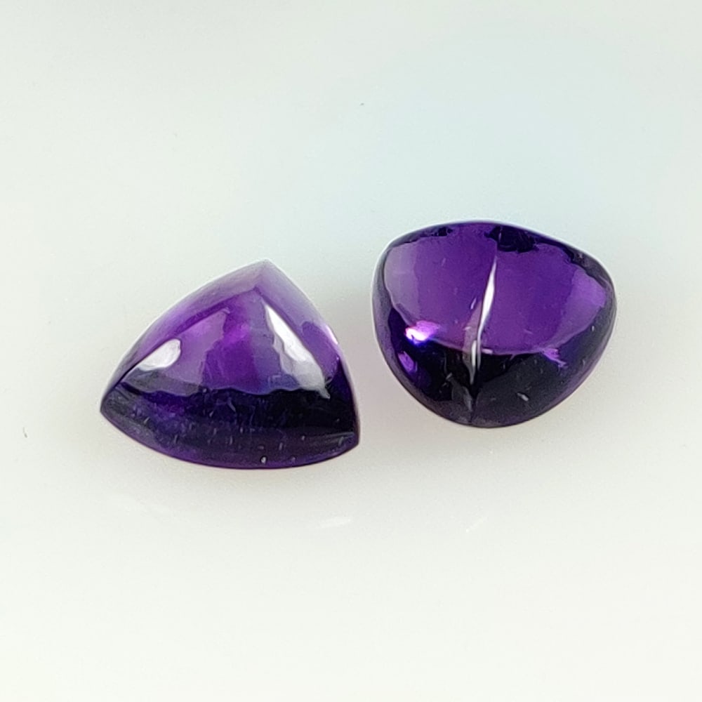 5.33 Ct Natural Purple Amethyst Trillion Sugar Loupe Pair (1 of 3)
