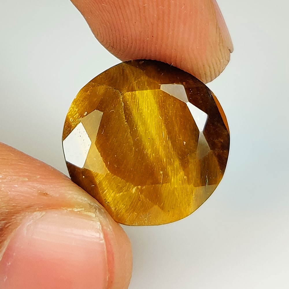 14.01 Ct Natural Tiger Eye Round Cut (1 of 2)