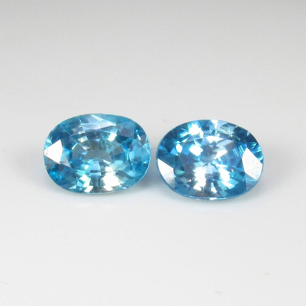 5.35 Ct Natural Blue Zircon Oval Cut Pair (1 of 2)