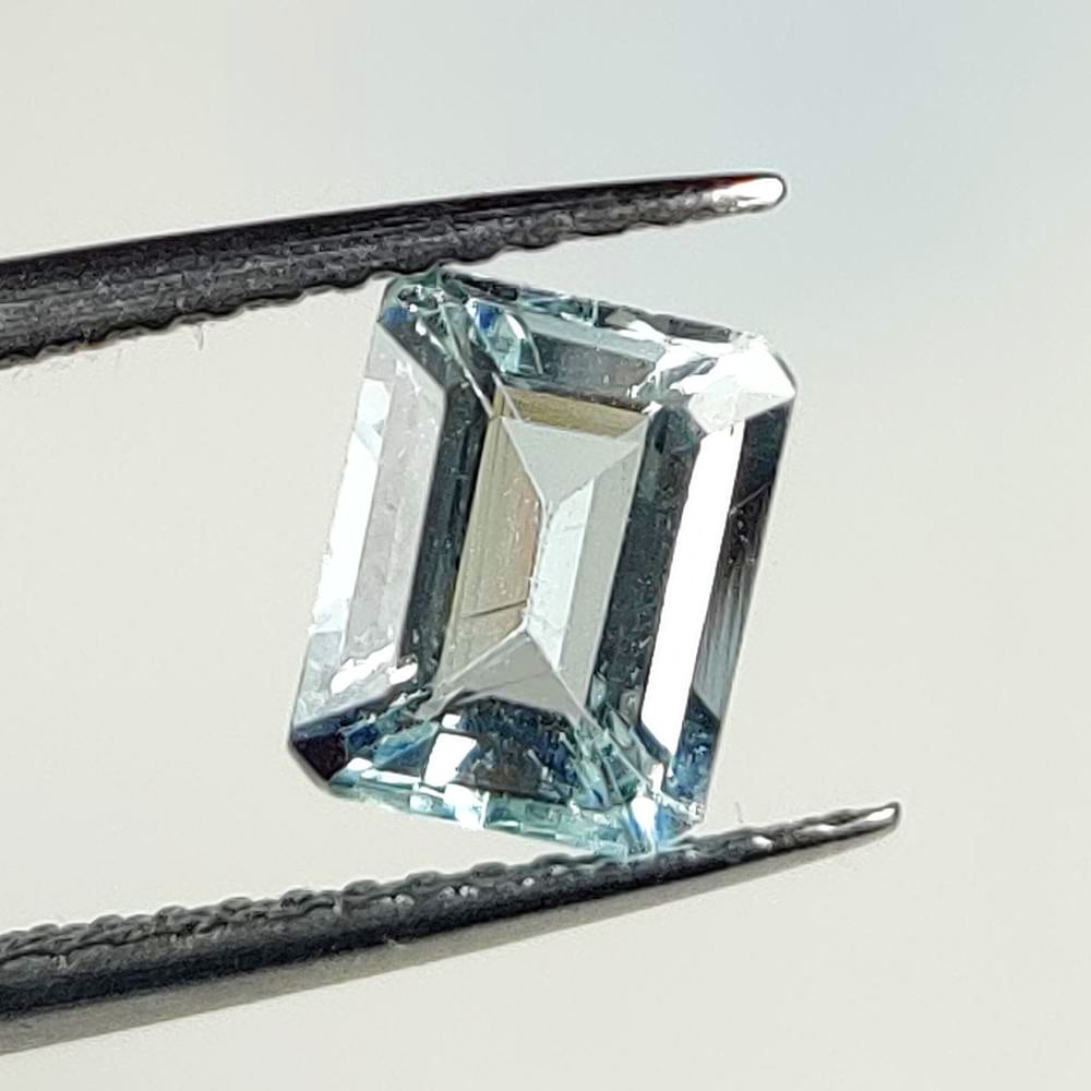 1.31 Ct Natural Blue Aquamarine Octagon Cut (1 of 2)