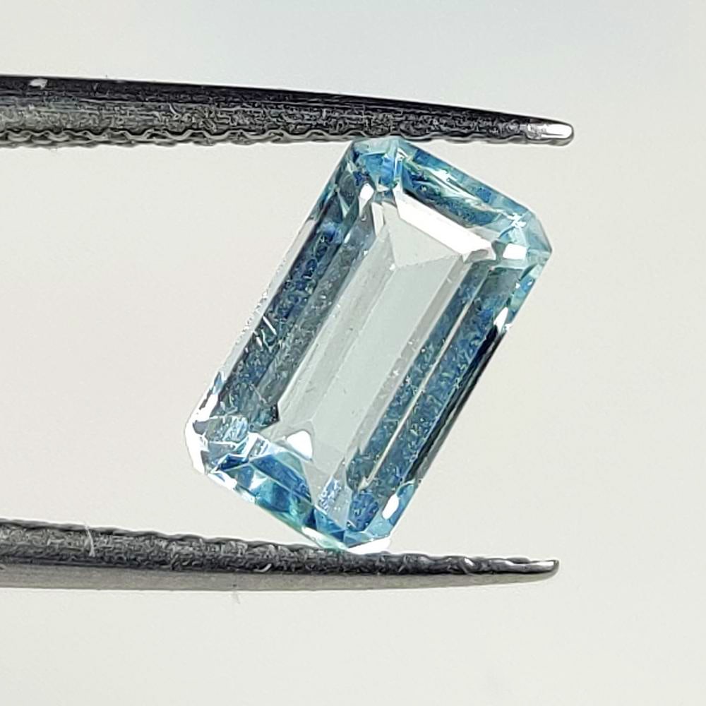 1.27 Ct Natural Aquamarine Octagon Cut (1 of 2)