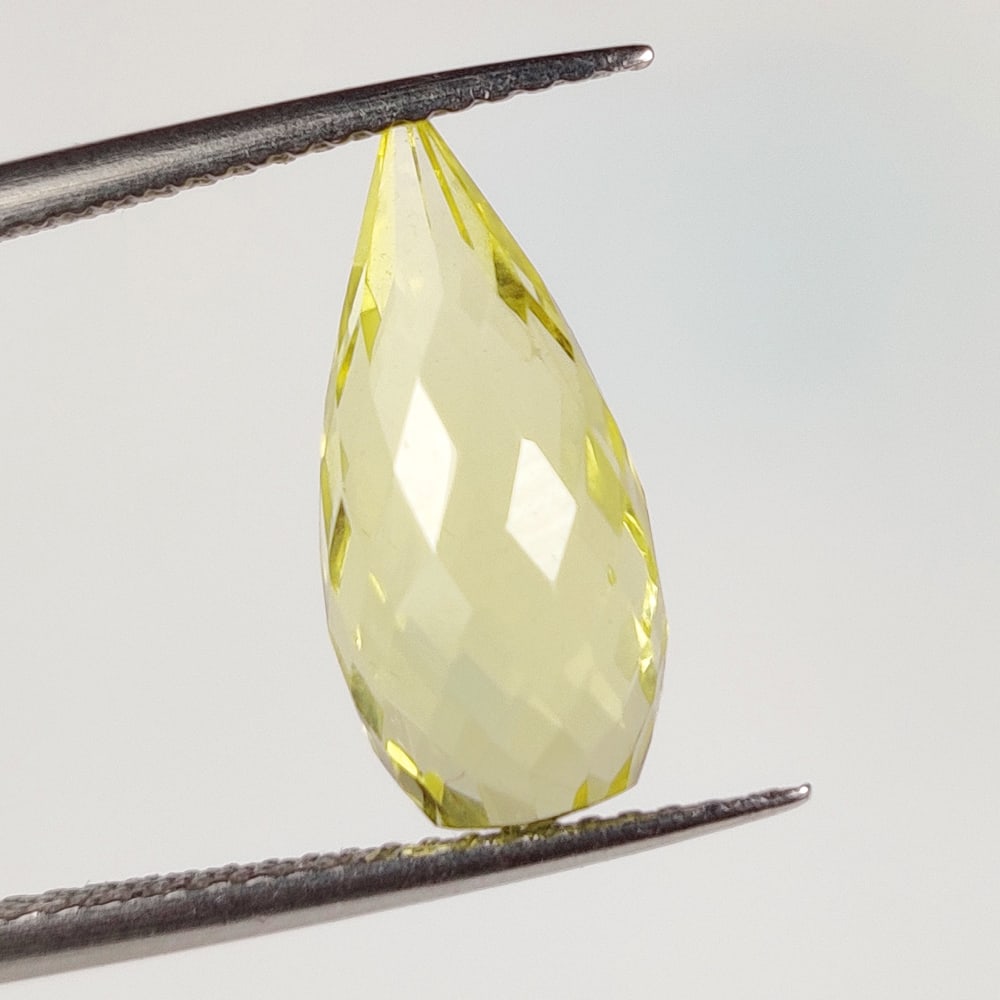 4.67 Ct Natural Lemon Quartz Pear Drop (1 of 2)