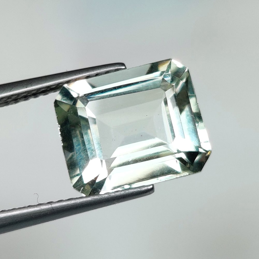 5.36 Ct Natural Green Amethyst Emerald Cut (1 of 2)