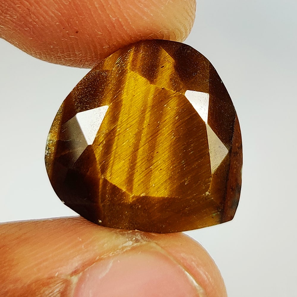 13.29 Ct Natural Tiger Eye Pear Cut (1 of 2)