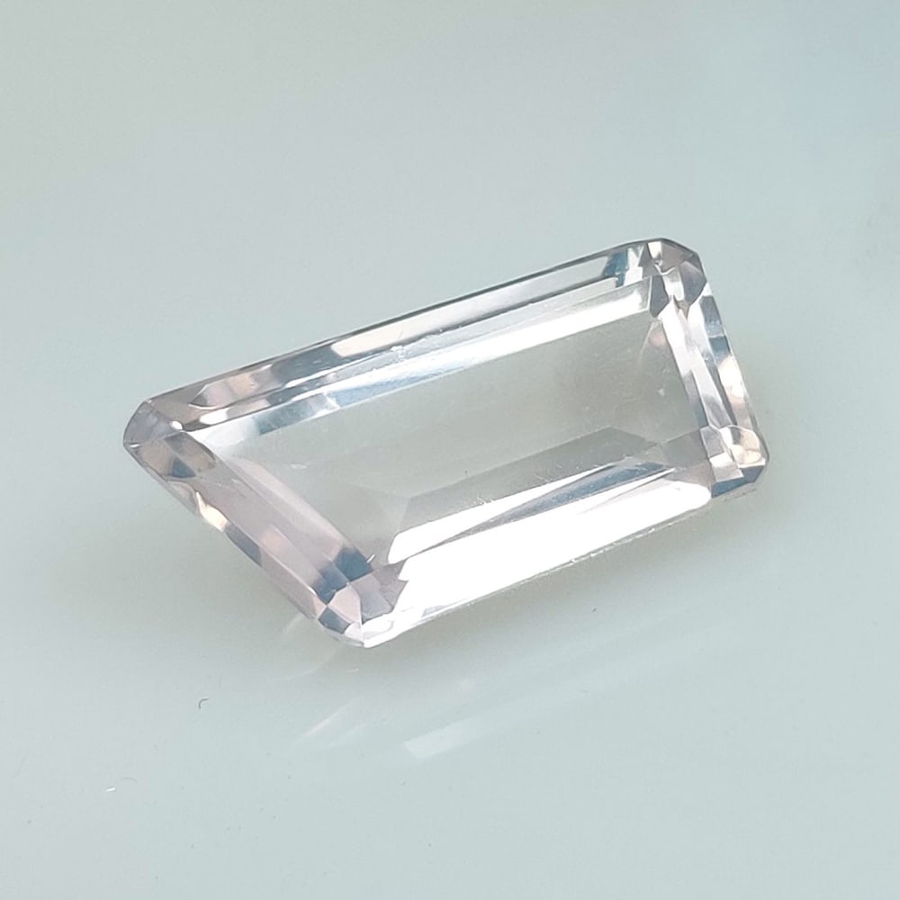 10.83 Ct Natural Rose Quartz Fancy Cut (1 of 2)