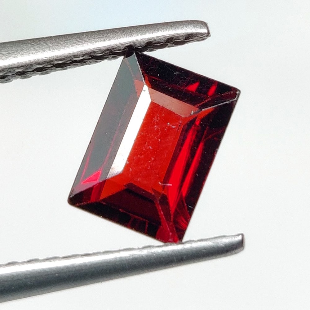 1.39 Ct Natural Almandite Garnet Rectangle Cut (1 of 2)