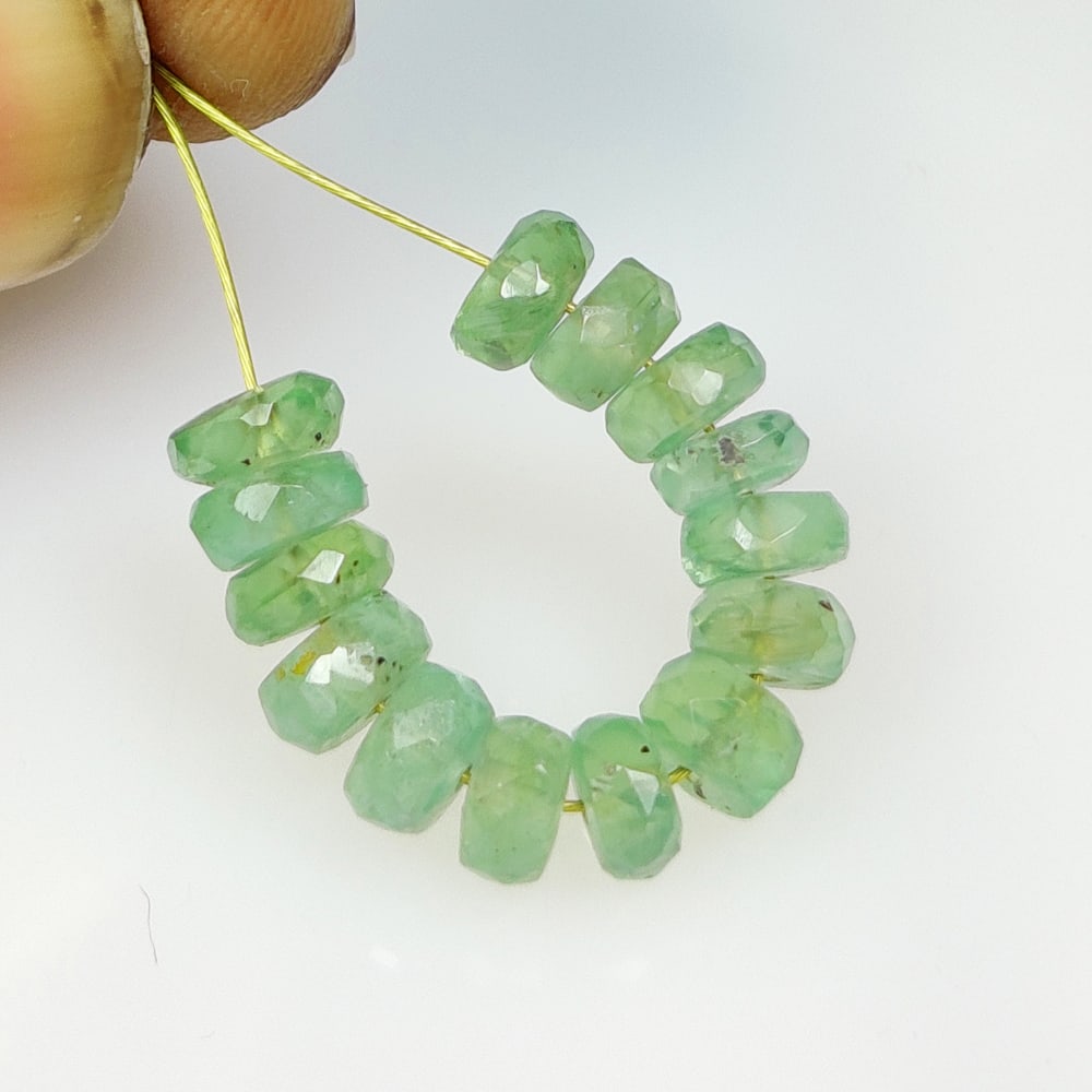 9.12 Ct Natural Green Prehnite Round Cut Beads (1 of 2)