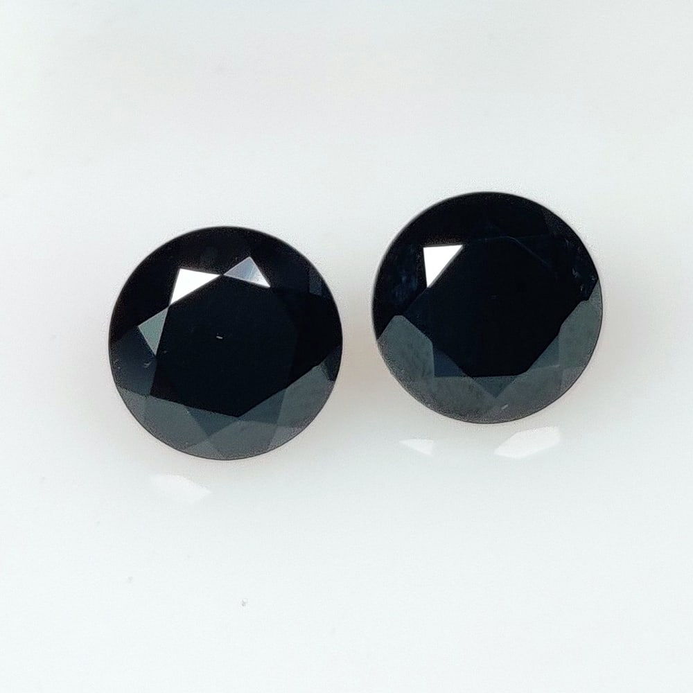 5.04 Ct Natural Black Onyx Round Pair (1 of 2)