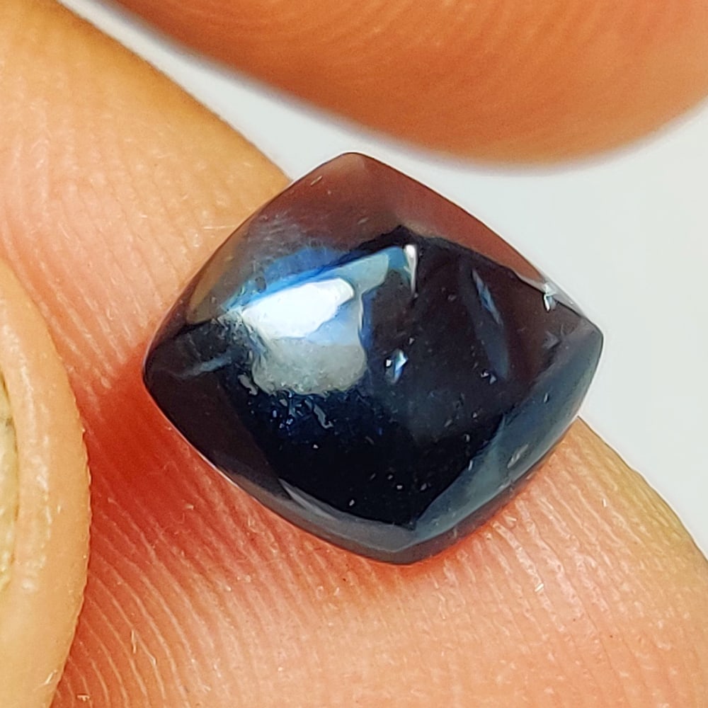 3.04 Ct Natural London Blue Topaz Cushion Cab: Weight - 3.04 Ct / Size - 8.30 x 8.30 x 5.20 mm / Shape - Cushion Cab / Color - Deep Blue / Clarity - VVS / Origin - Brazil / Treatment - Irradiated