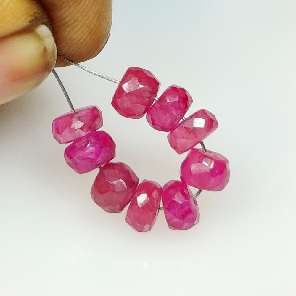 8.81 Ct Natural Red Ruby Round Cut Beads (1 of 2)