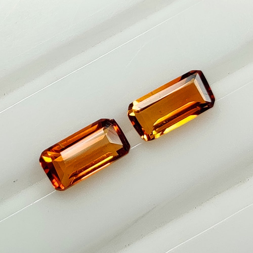 0.73 Ct Natural Madeira Citrine Renctangle Cut Pair (1 of 2)