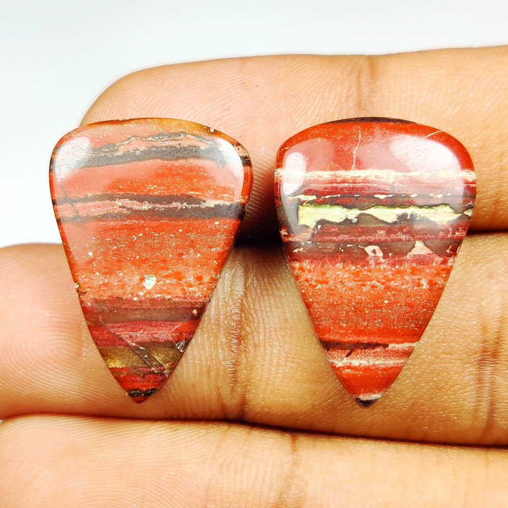 32.12 Ct Natural Red Jasper Pear Cab Pair: weight - 32.12 Ct / Size - 25.00 x 16.50 x 5.60 mm / 2 Pc's / Shape - Excellent Pear Cab / Origin - Brazil / Treatment - None