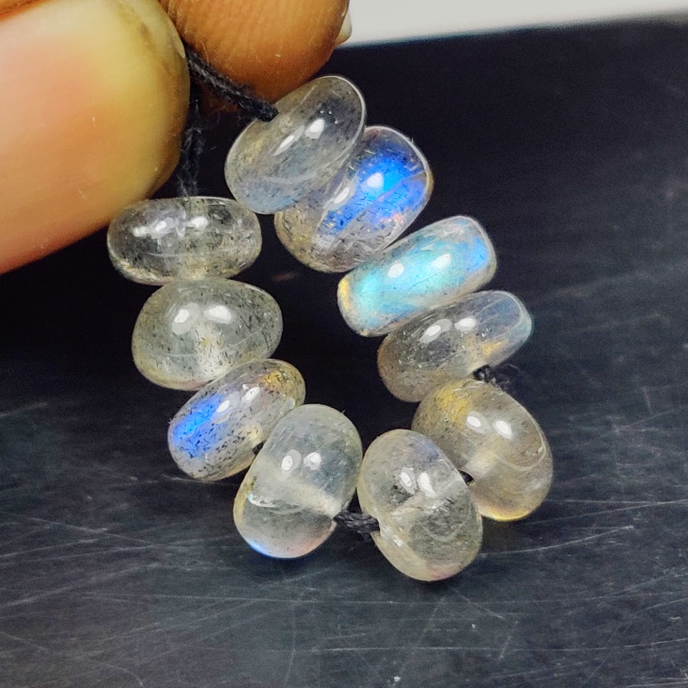11.35 Ct Natural Labradorite Round Beads (1 of 2)