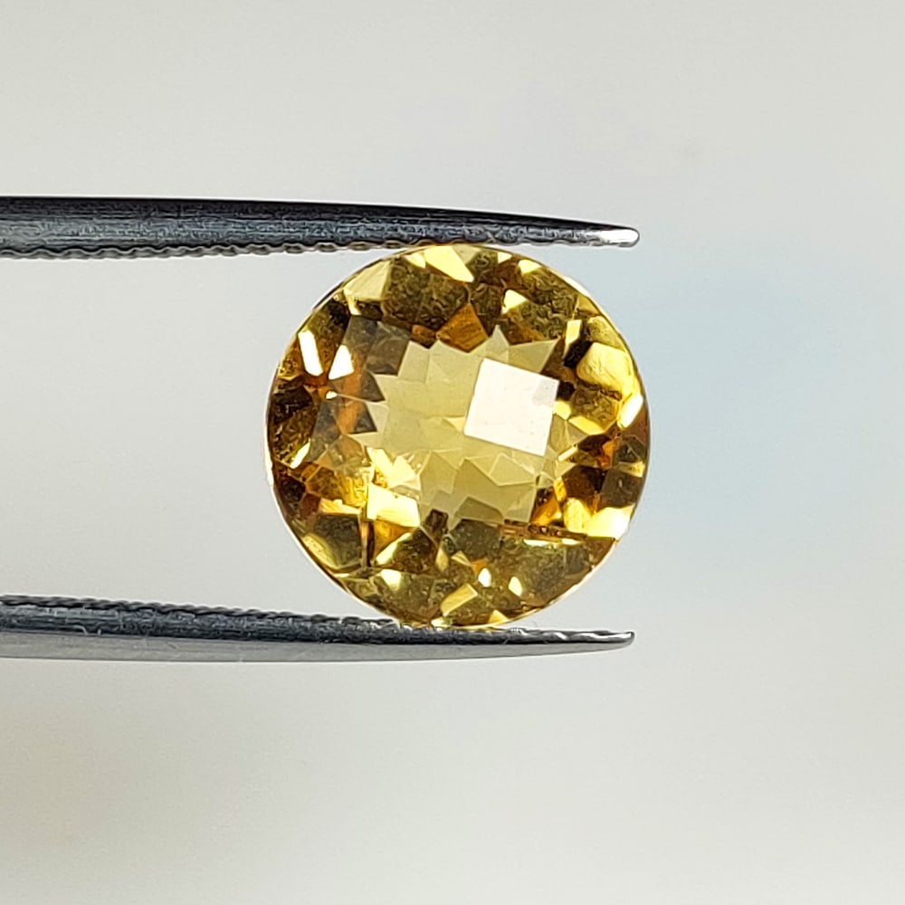 3.32 Ct Natural Yellow Citrine Round Cut (1 of 2)