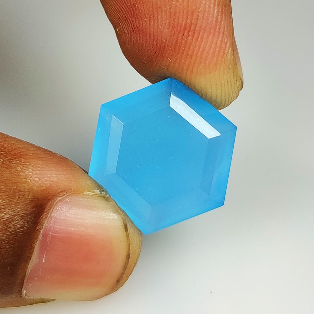 12.60 Ct Natural Blue Onyx Hexagon Cut (1 of 2)