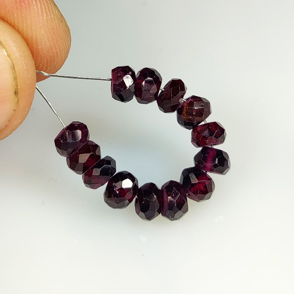 11.58 Ct Natural Almandite Garnet Round Cut Beads (1 of 2)