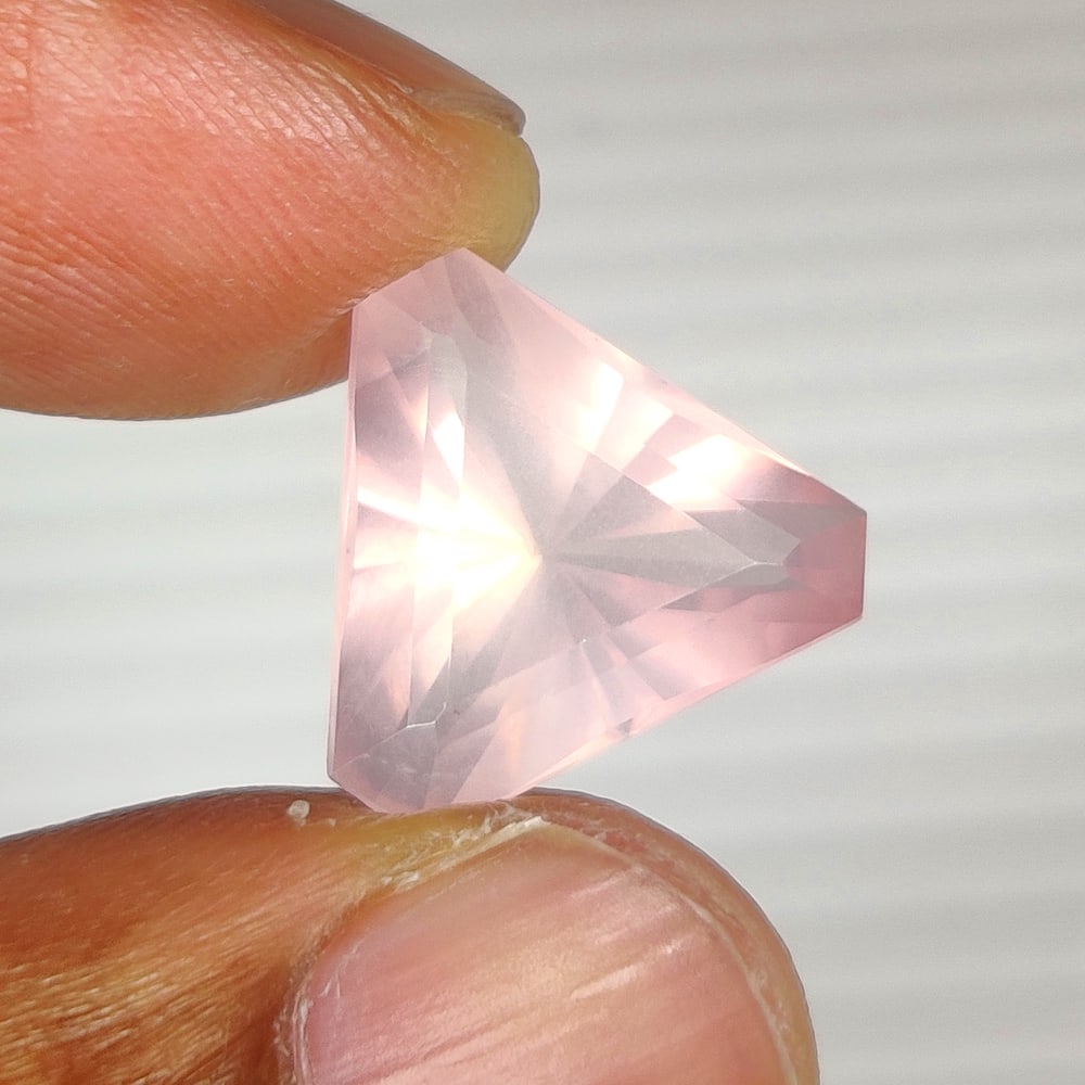 6.16 Ct Natural Rose Quartz Fancy Trillion Cut: Weight - 6.16 Ct / Dimensions - 13.00 x 13.00 x 7.80 mm / Top Class Quality / Fancy Trillion Cut / Origin - Brazil / Comments - None