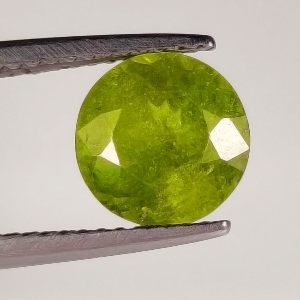 2.36 Ct Natural Visvanite Round Cut (1 of 2)