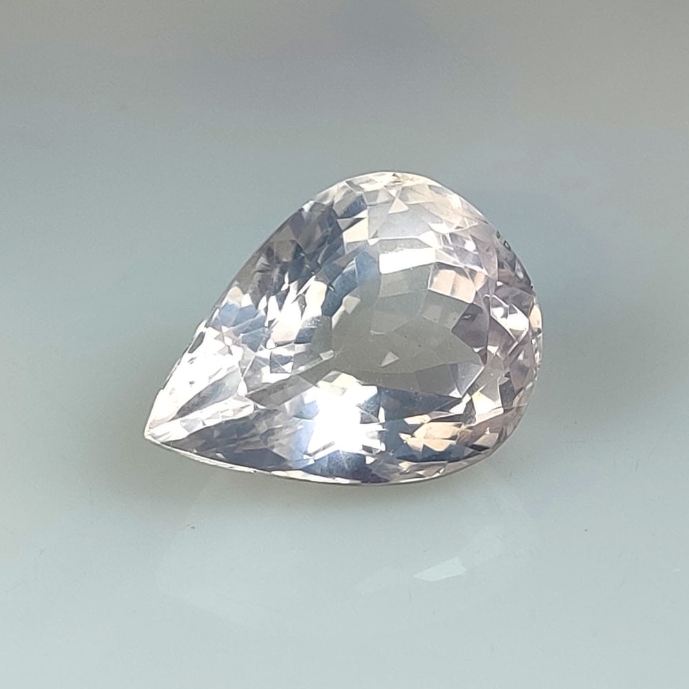 17.12 Ct Natural Rose Quartz Pear Cut (1 of 3)