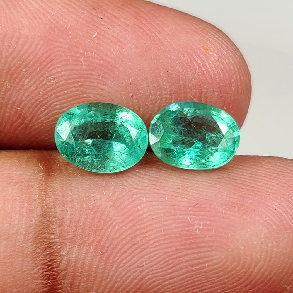 2.36 Ct Natural Zambian Green Emerald Oval Cut Pair (1 of 3)