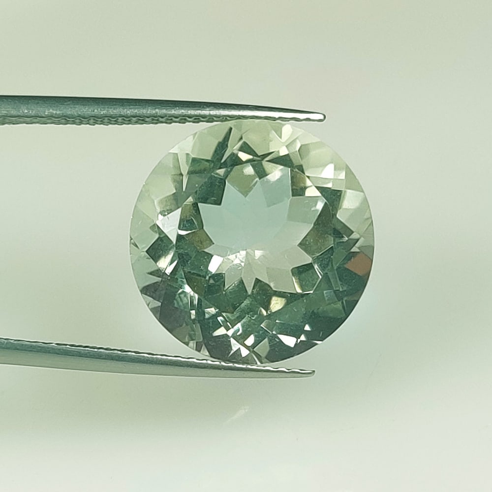 12.06 Ct Natural Green Amethyst Round Cut: Weight - 12.06 Ct / Size -15.20 x 15.20 x 9.90 mm / Shape - Round Cut / Color - Green / Clarity - VVS / Origin - Brazil / Treatment - Heated