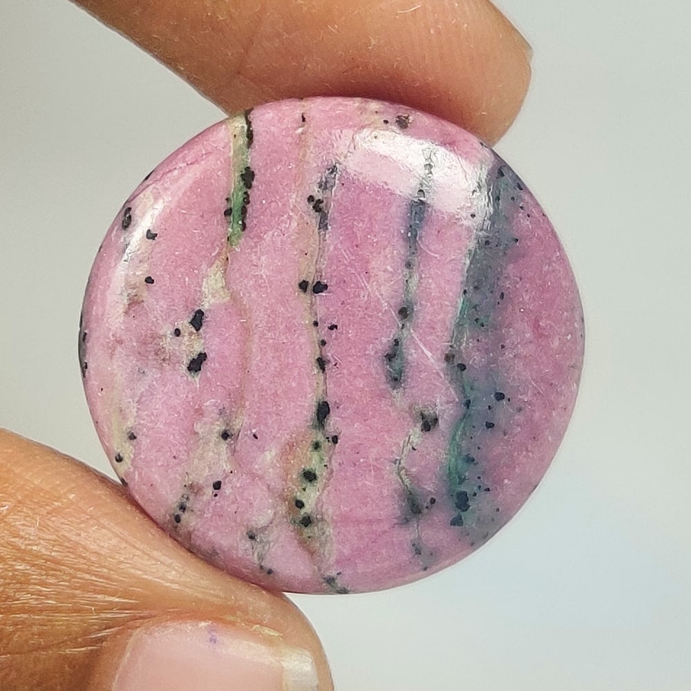 13.27 Ct Natural Pink Cobalt Round Cab: weight - 13.27 Ct / Size - 19.80 x 19.80 x 3.70 mm / Shape - Excellent Round Cab / Origin - Brazil / Treatment - None