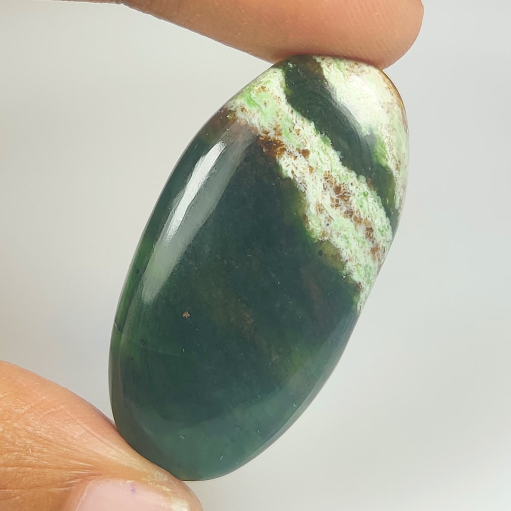 26.42 Ct Natural Chorme Chalcedony Oval Cab (1 of 2)