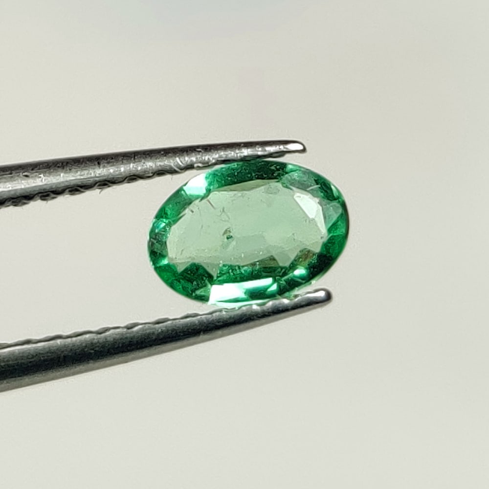 0.32 Ct Natural Zambian Emerald Oval cut (1 of 2)