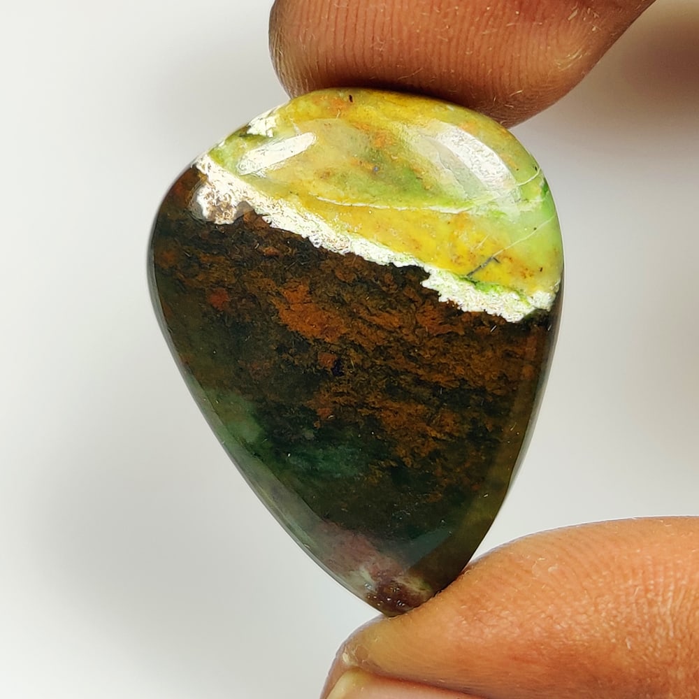 20.75 Ct Natural Chrome Chalcedony Pear Cab (1 of 2)