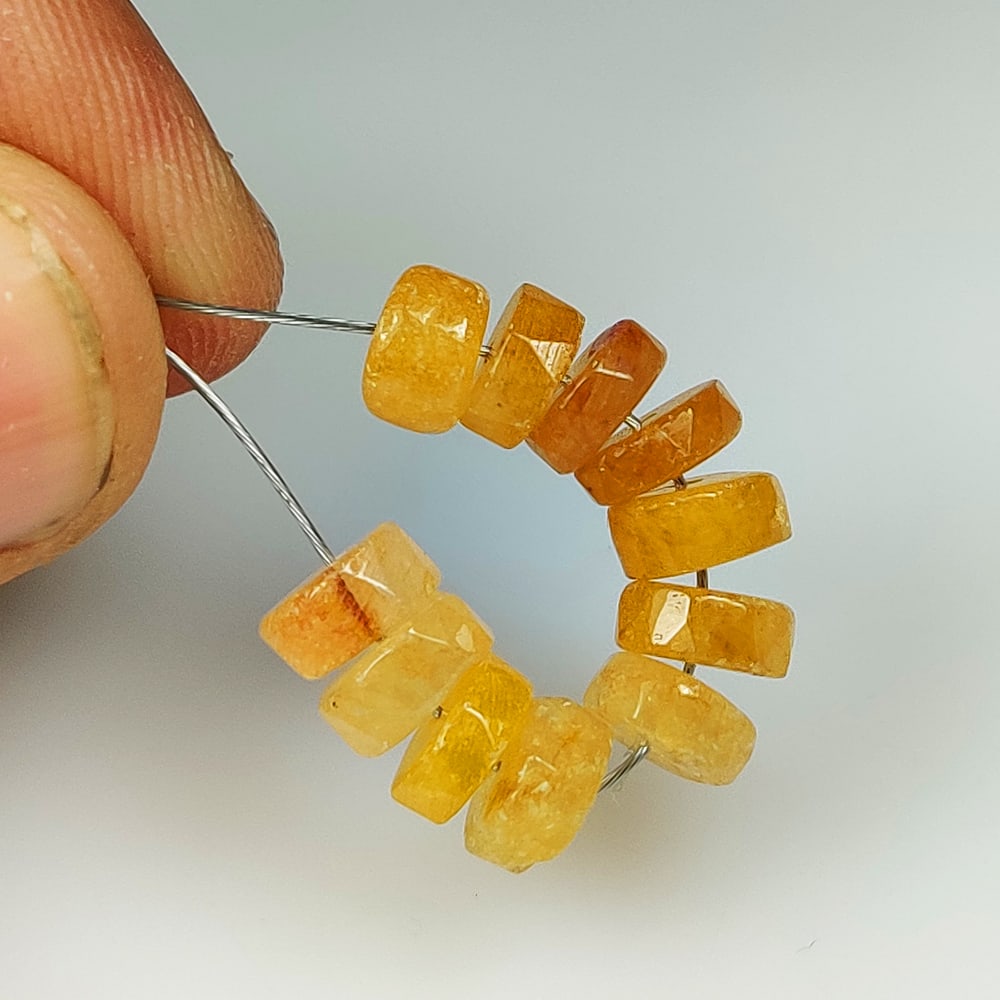 13.39 Ct Natural Carnelian Round Cut Beads: Weight - 13.39 Ct / Dimensions - 6.20 - 6.90 mm / 11 Pc's / Shape & Cut - Round Cut Beads / Transparency - Semi - Opaque / Origin - Brazil