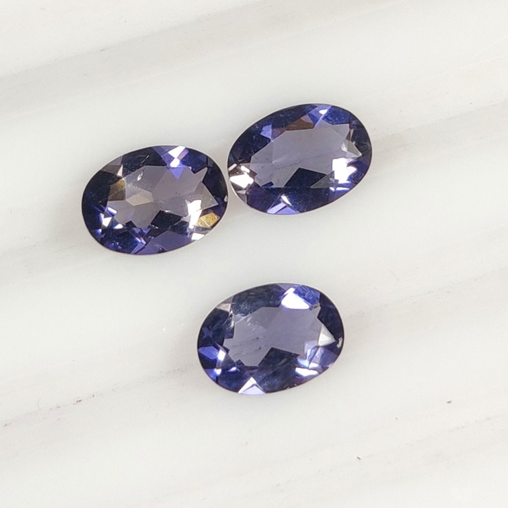 1.75 Ct Natural Deep Violet Iolite Oval Cut Set (1 of 2)