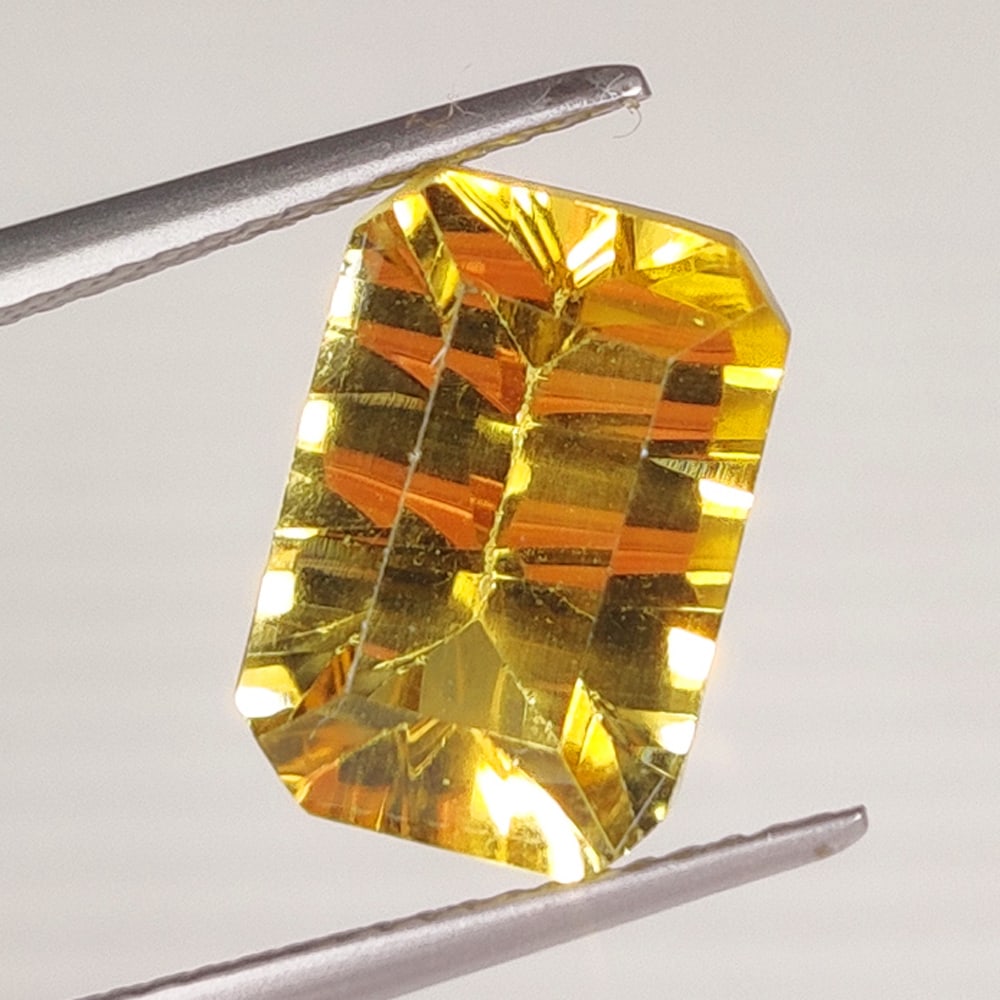 5.00 Ct Natural Citrine Octagon Concave Cut (1 of 2)
