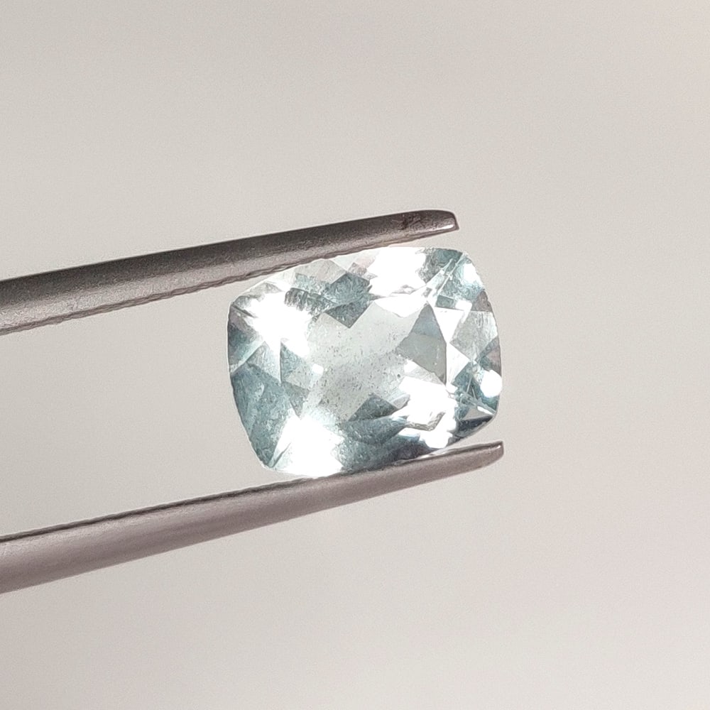 1.98 Ct Natural Aquamarine Cushion Cut: Weight - 1.98 Ct / Size - 9.00 x 7.20 x 4.70 mm / Shape - Cushion Cut / Color - Baby Blue / Clarity - VVS / Origin -India / Treatment - None