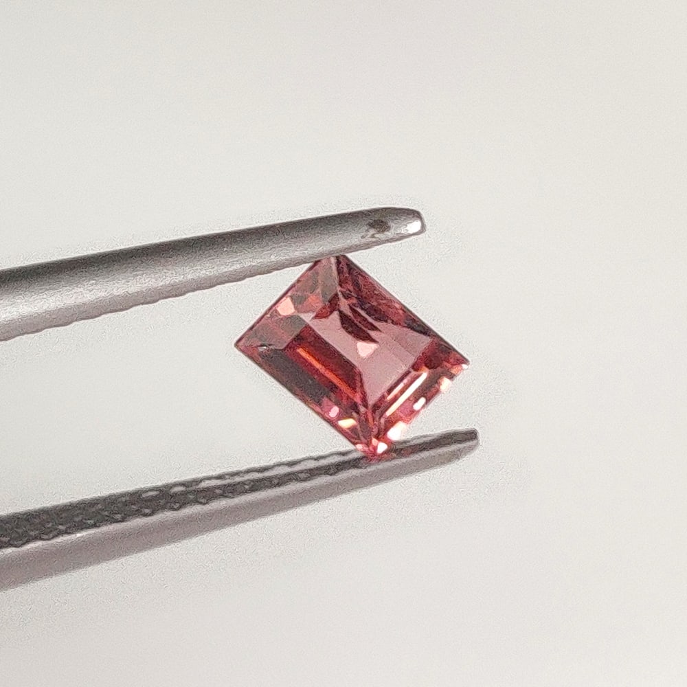 0.74 Ct Natural Pink Tourmaline Rectangle Cut (1 of 2)