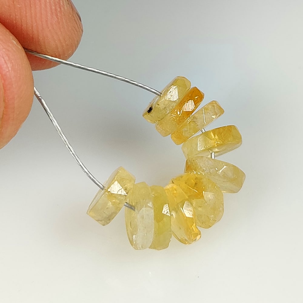 9.45 Ct Natural Carnelian Round cut Beads: Weight - 9.45 Ct / Dimensions - 6.50 - 7.10 mm / 10 Pc's / Shape & Cut - Round Cut Beads / Transparency - Semi - Opaque / Origin - Brazil