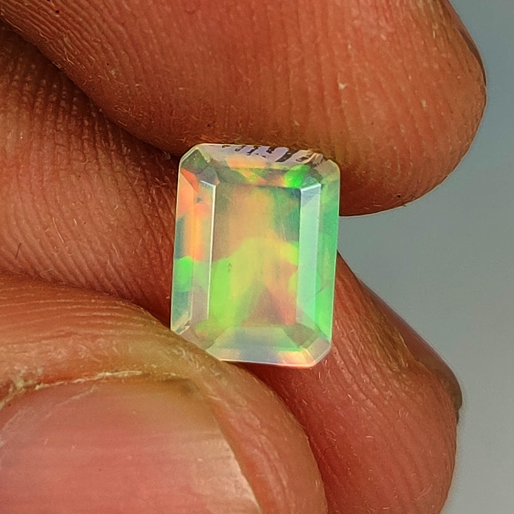 0.90 Ct Natural Multicolor Welo Opal Top Fire Octagon Cut (1 of 4)