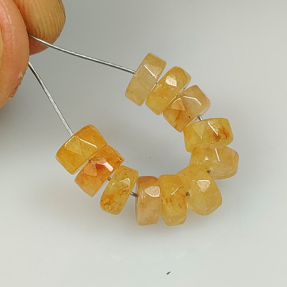 11.71 Ct Natural Carnelian Round Beads (1 of 2)