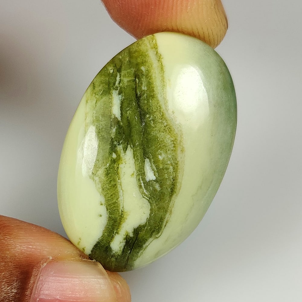 28.85 Ct Natural Serpentine Oval Cab (1 of 2)