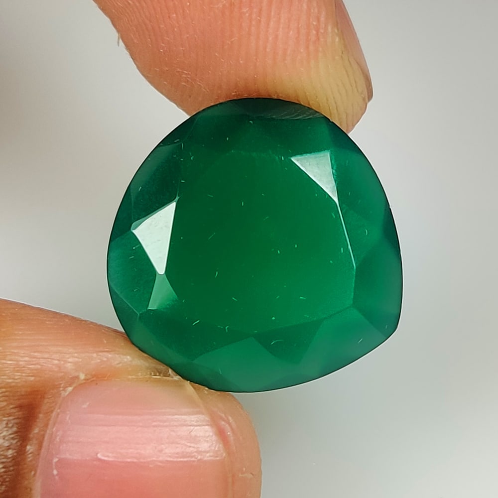 14.05 Ct Natural Green Onyx Pear Cut (1 of 2)