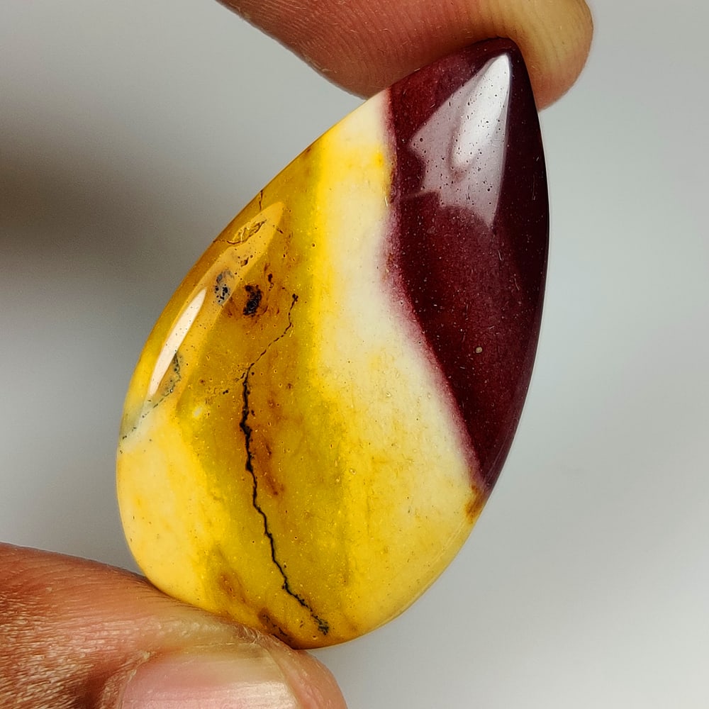 20.26 Ct Natural Mookaite Jasper Quartz Pear Cab: weight - 20.26 Ct / Size - 36.00 x 20.00 x 4.20 mm / Shape - Excellent Pear Cab / Origin - Brazil / Treatment - None