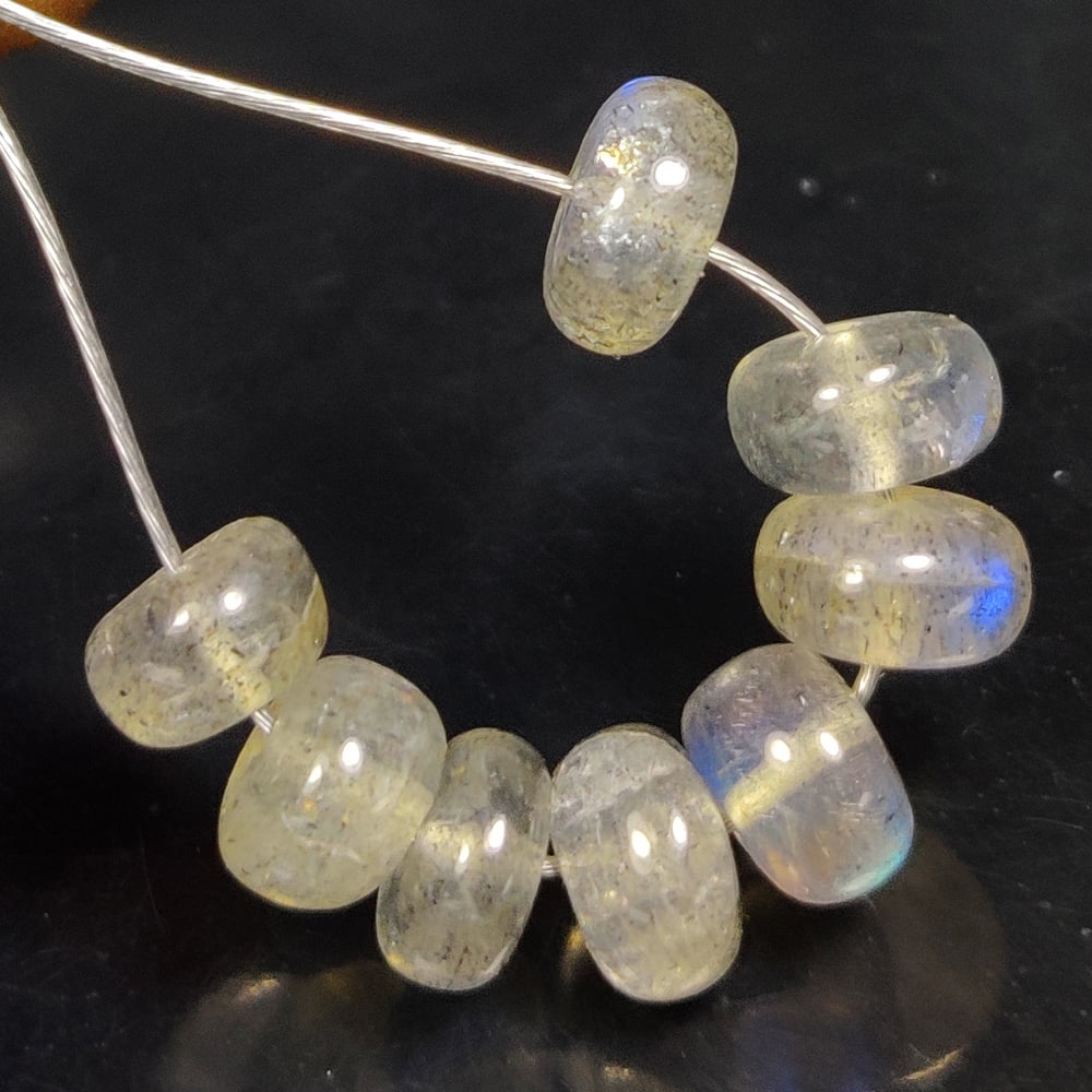 8.64 Ct Natural Labradorite Round Beads: Weight - 8.64 Ct / Size - 5.60 - 6.40 mm / 8 Pc's / Shape - Excellent Round Beads / Clarity - Opaque / Origin - Africa / Treatment - None
