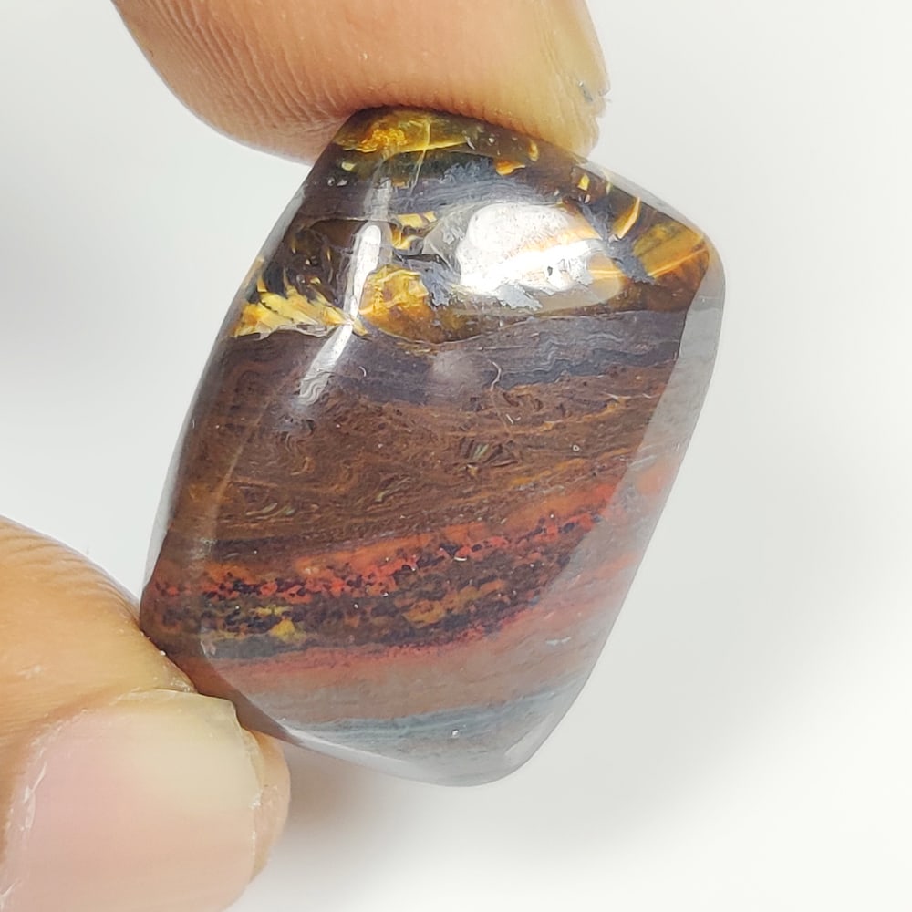 27.44 Ct Natural Jasper Quartz Cushion Cab: weight - 27.44 Ct / Dimensions - 21.00 x 16.00 x 6.60 mm / Shape - Excellent Cushion Cab / Origin - Brazil / Treatment - None