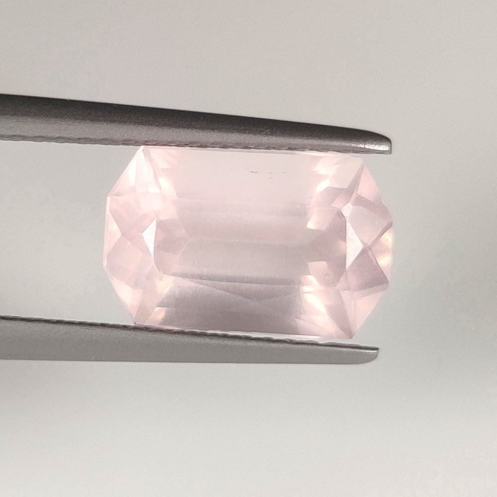 3.11 Ct Natural Rose Quartz Fancy Cut: Weight - 3.11 Ct / Dimensions - 11.30 x 7.30 x 5.70 mm / Top Class Quality / Fancy Cut / Origin - Brazil / Comments - None