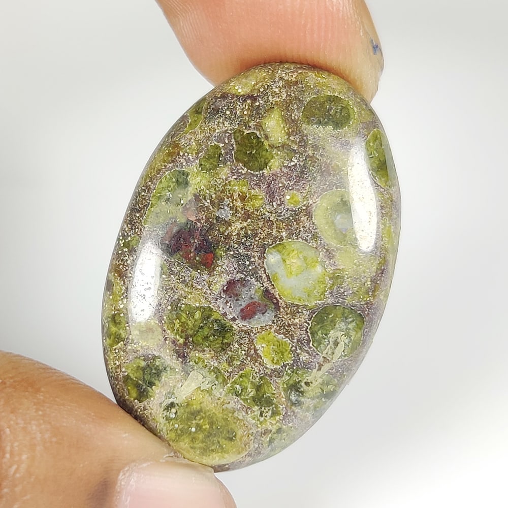 31.55 Ct Natural Green Forest Jasper Quartz OVal Cab (1 of 2)