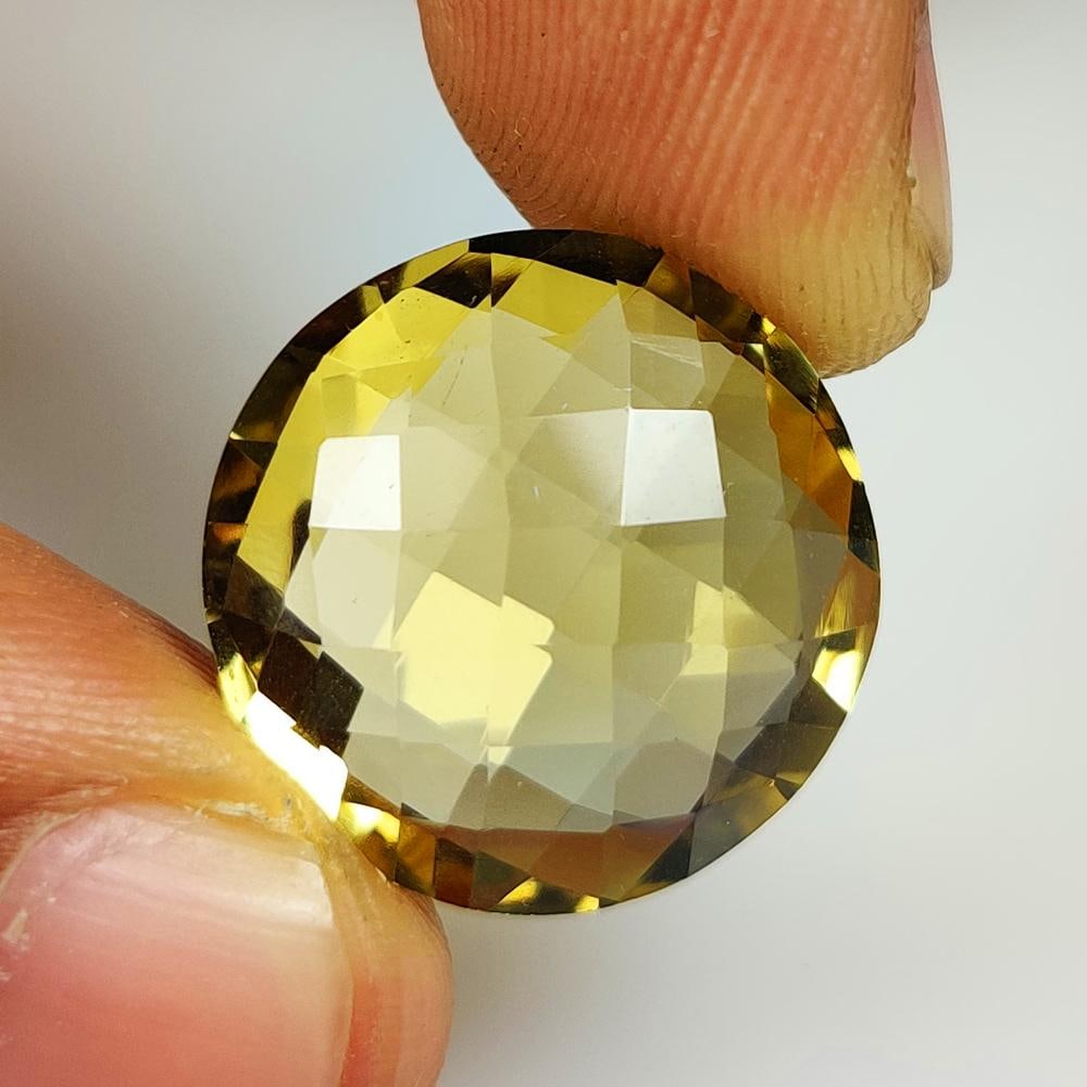 16.05 Ct Natural Lemon Quartz Round Checkerboard Cut: Weight - 16.05 Ct / Dimensions - 17.80 x 17.80 x 8.80 mm / Shape - Round Cut / Color - Lime Yellow / Clarity - VVS / Origin - Brazil / Treatment - Heated