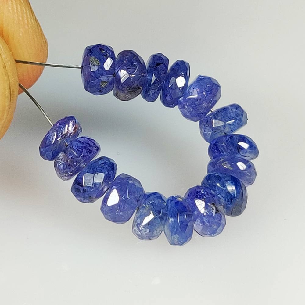 13.65 Ct Natural Tanzanite 16 Round Drilled Beads (1 of 2)