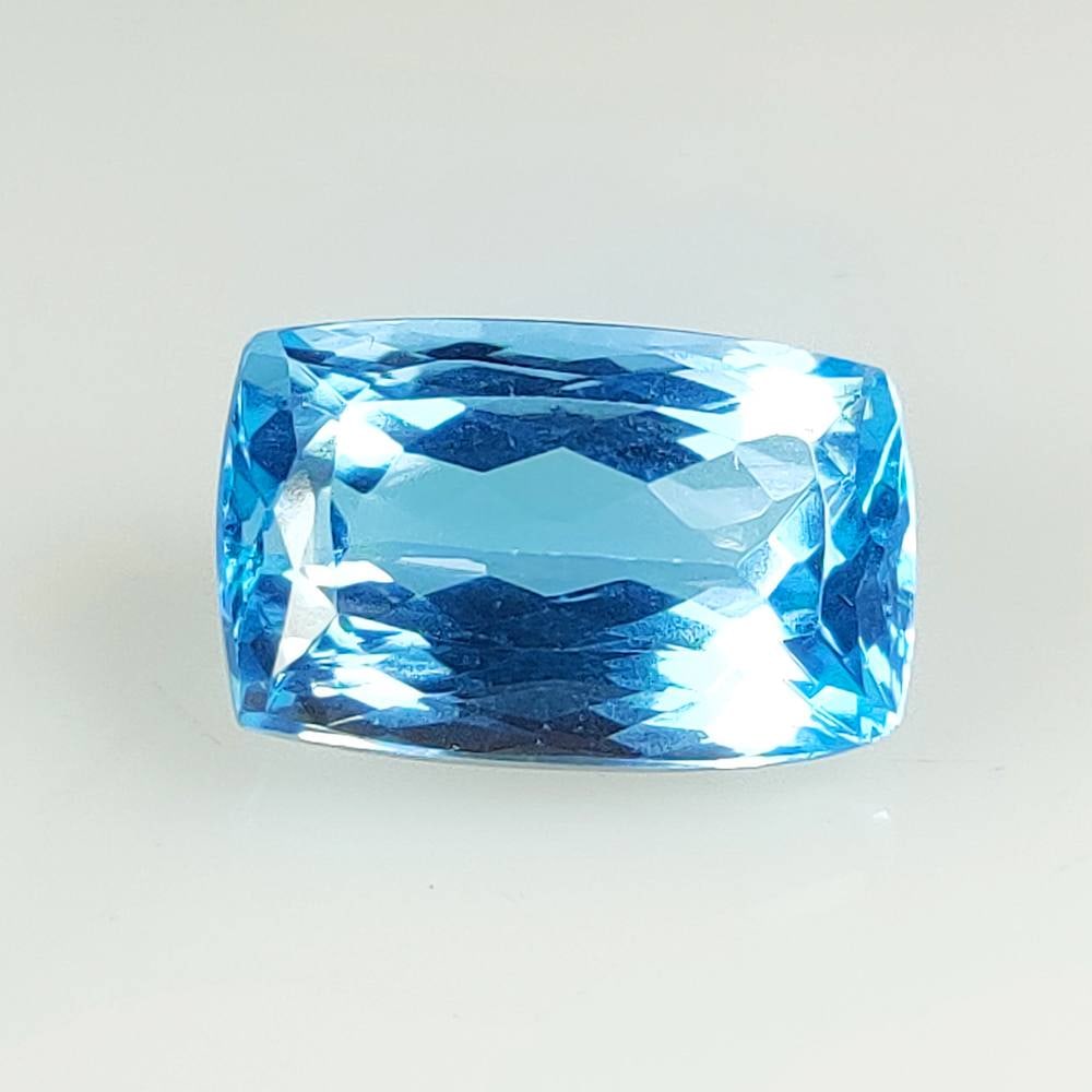 15.69 Ct Natural Blue Topaz Cushion Cut (1 of 2)
